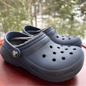 Crocs Navy Blue Classic Clogs | Little Kids Size 10 | Fleece Lined Slip Ons